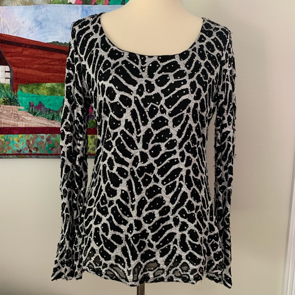 International Concepts stretch lace top L